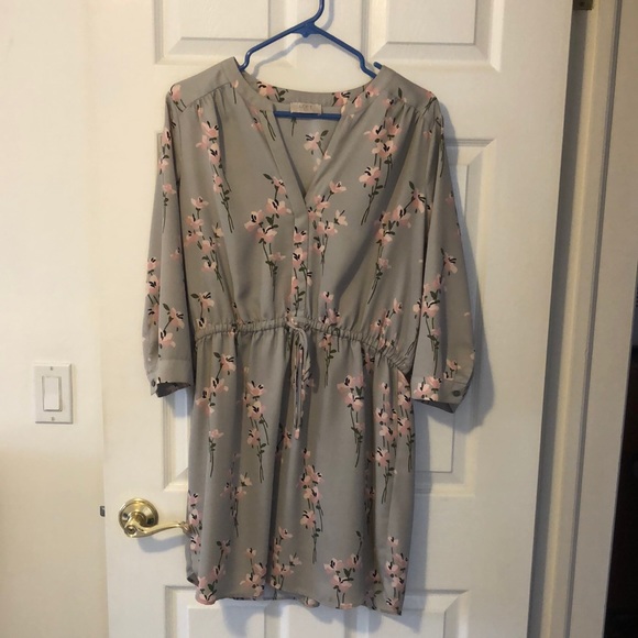LOFT Dresses & Skirts - LOFT Dress (SIZE L)